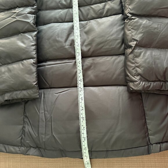 Lolë - Black - Classic Down Winter Coat with Hood - Size L - Picture 10 of 11